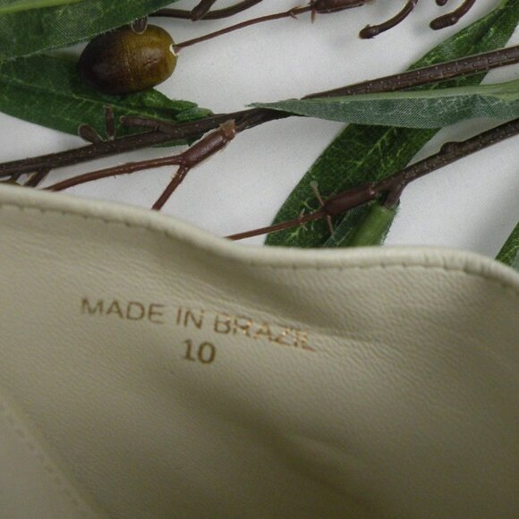 $320 Larroude Zuzi Bit Mule CLOG Ivory SLIP ON GOLDTONE HARDWARE 10 - Picture 8 of 8